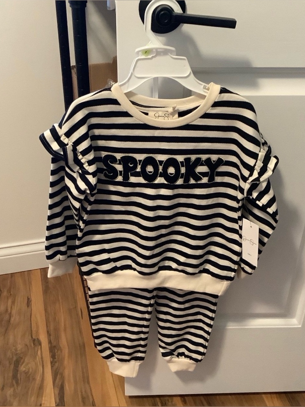 Jessica Simpson Black and White Striped "Spooky" Set size 4T